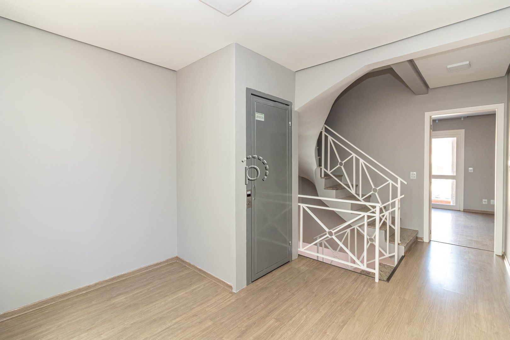 Casa em Condomínio à venda com 253m², 4 quartos, 1 suíte, 3 vagas no bairro Vila Assunção em Porto Alegre - Foto 33