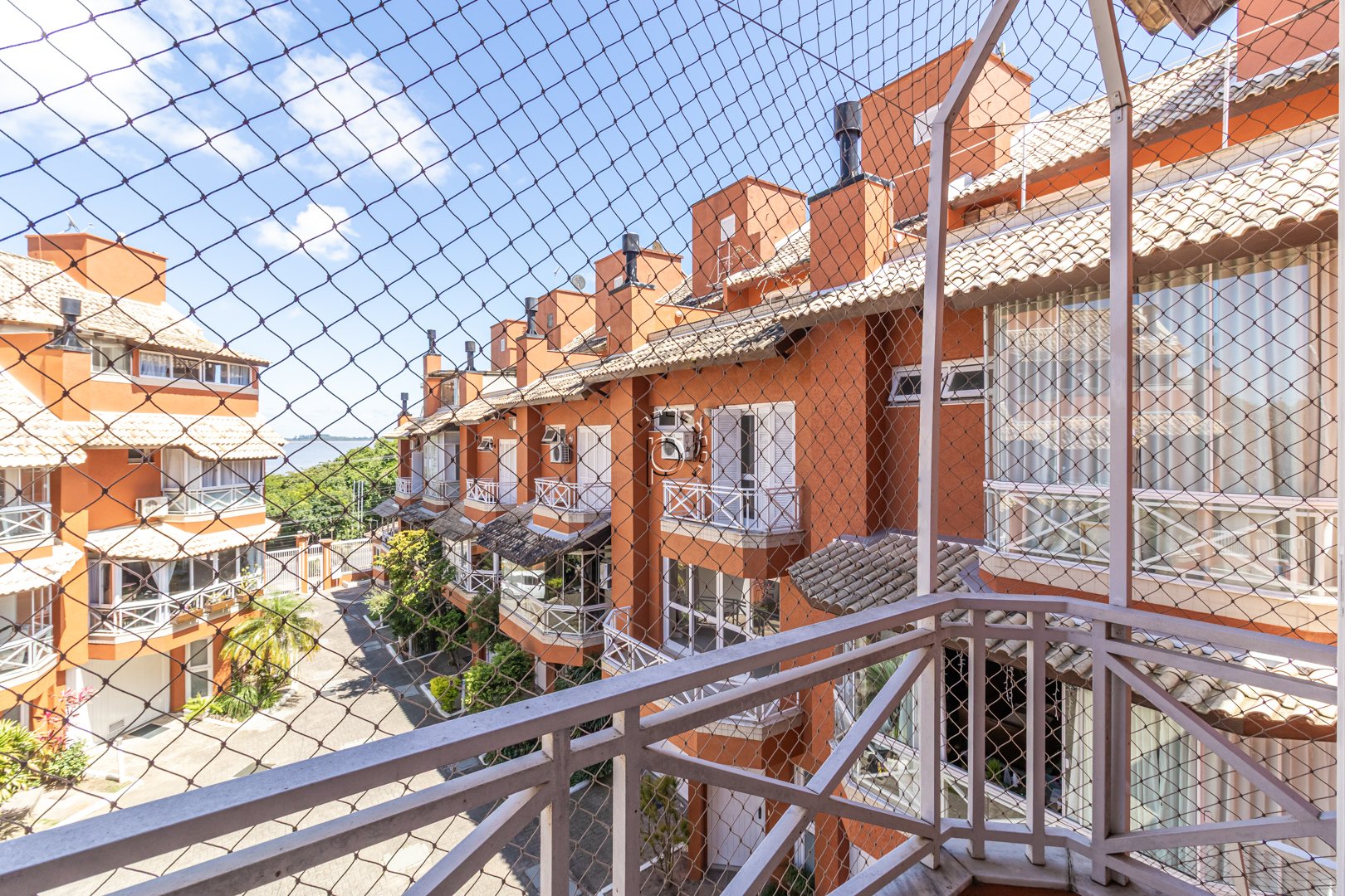 Casa em Condomínio à venda com 253m², 4 quartos, 1 suíte, 3 vagas no bairro Vila Assunção em Porto Alegre - Foto 43