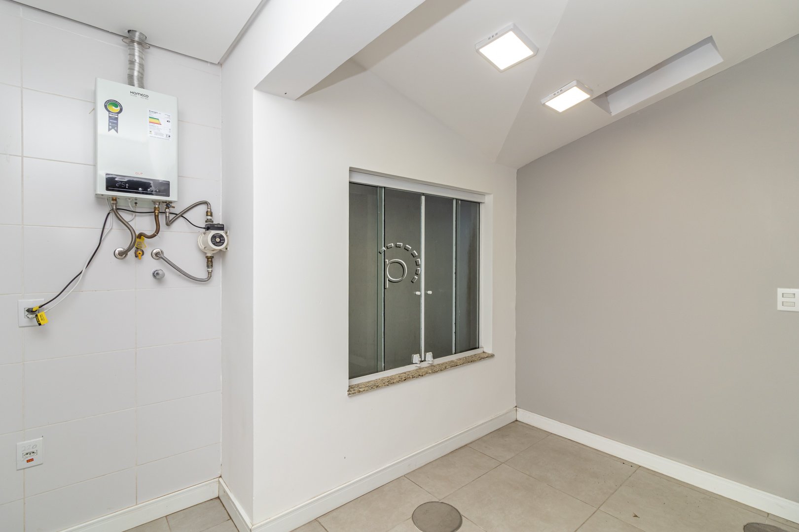 Casa em Condomínio à venda com 253m², 4 quartos, 1 suíte, 3 vagas no bairro Vila Assunção em Porto Alegre - Foto 15