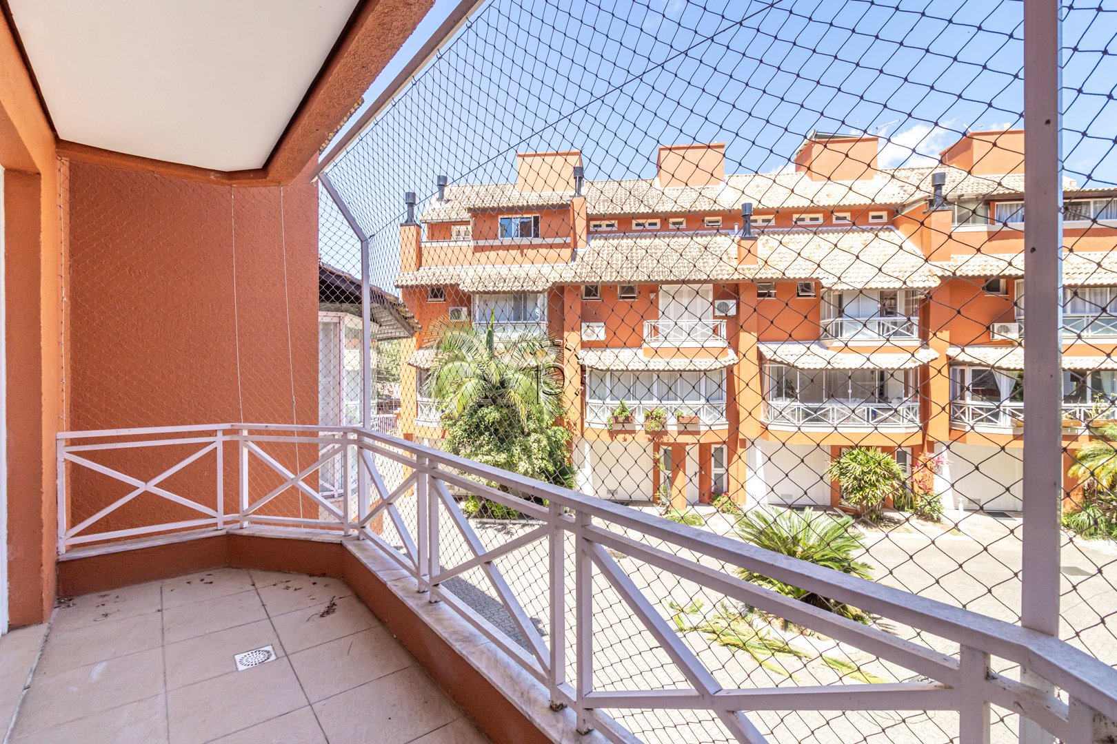 Casa em Condomínio à venda com 253m², 4 quartos, 1 suíte, 3 vagas no bairro Vila Assunção em Porto Alegre - Foto 42