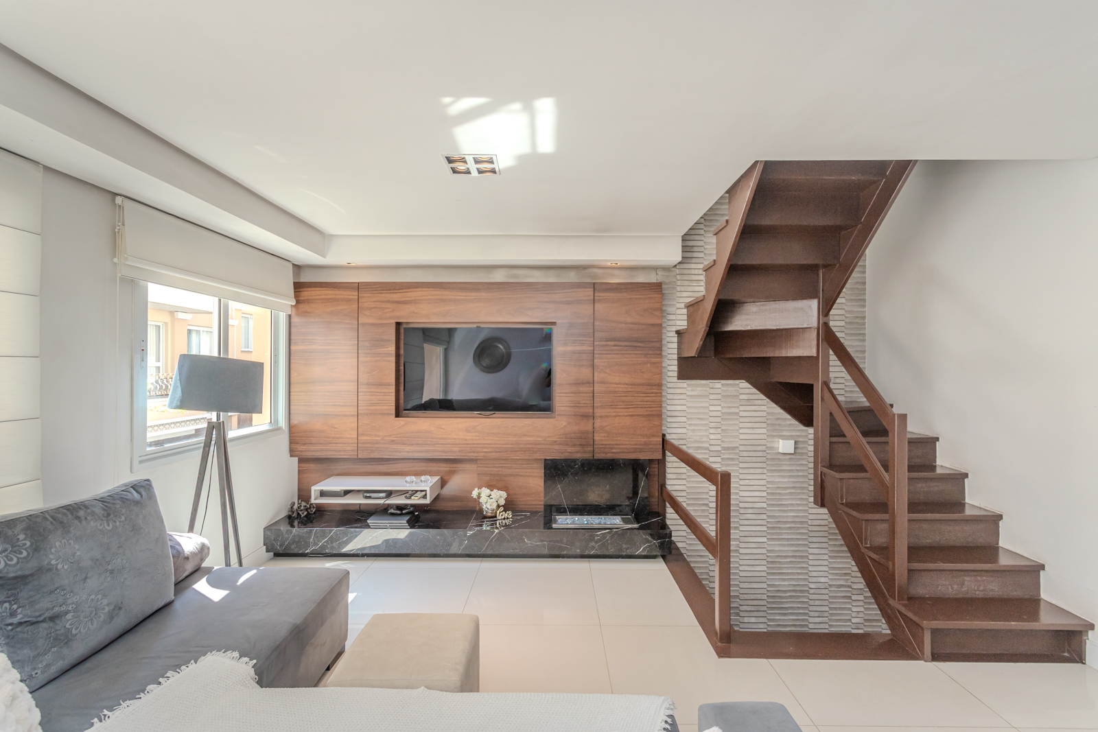 Casa em Condomínio à venda com 230m², 3 quartos, 3 suítes, 2 vagas no bairro Pedra Redonda em Porto Alegre - Foto 21