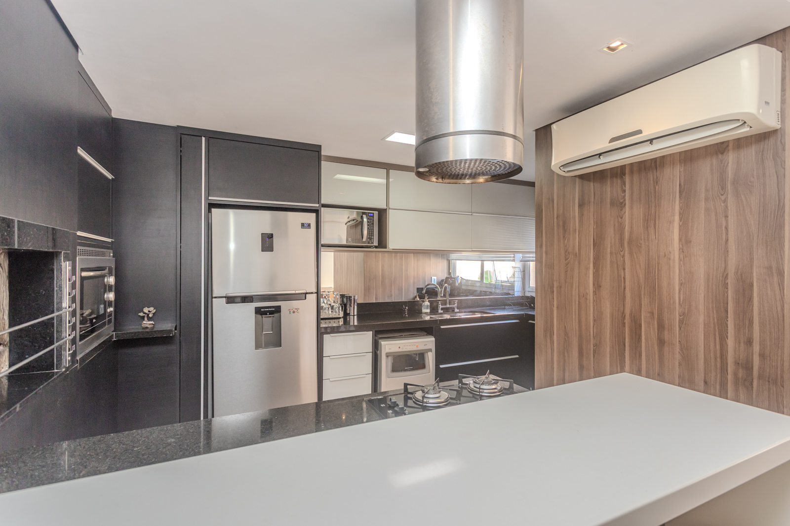 Casa em Condomínio à venda com 230m², 3 quartos, 3 suítes, 2 vagas no bairro Pedra Redonda em Porto Alegre - Foto 29