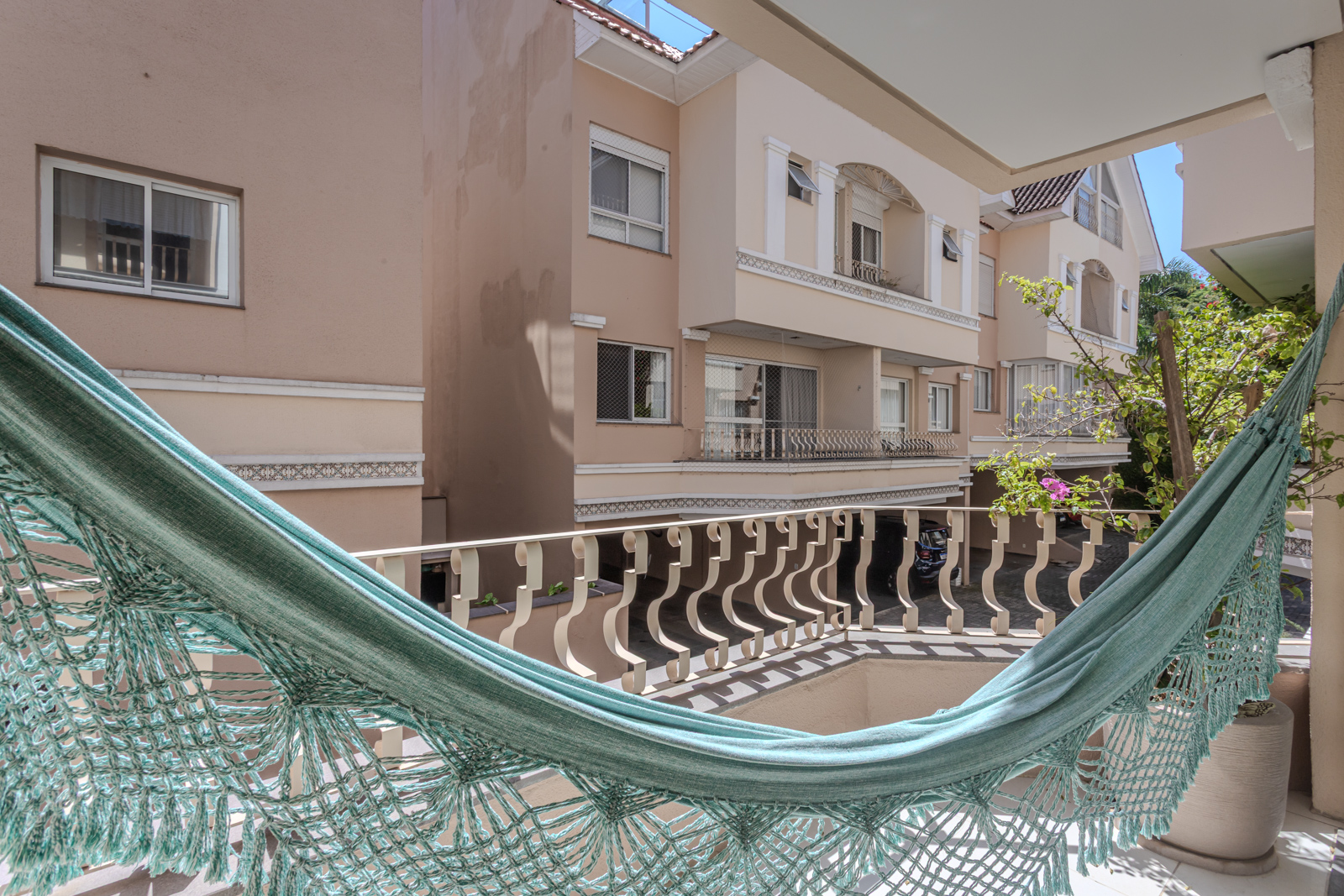 Casa em Condomínio à venda com 230m², 3 quartos, 3 suítes, 2 vagas no bairro Pedra Redonda em Porto Alegre - Foto 22