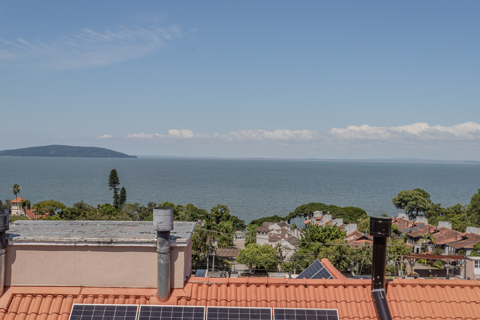 Casa em Condomínio à venda com 230m², 3 quartos, 3 suítes, 2 vagas no bairro Pedra Redonda em Porto Alegre - Foto 15