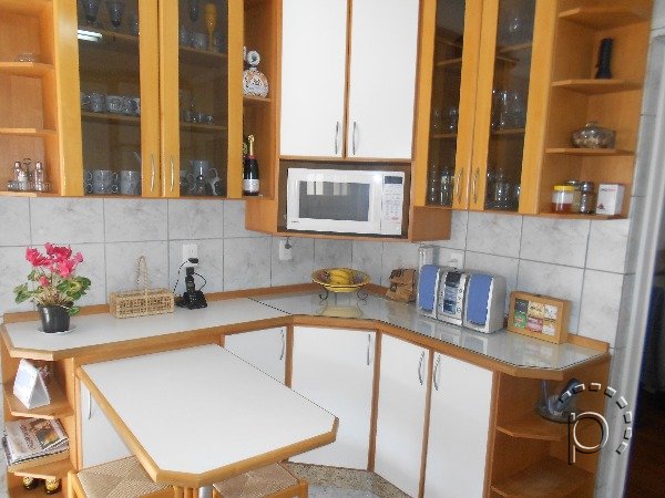 Casa à venda com 182m², 3 quartos, 1 suíte, 3 vagas no bairro Ipanema em Porto Alegre - Foto 7