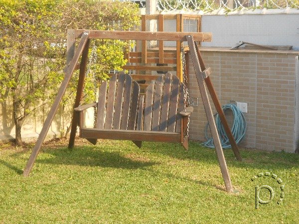 Casa à venda com 182m², 3 quartos, 1 suíte, 3 vagas no bairro Ipanema em Porto Alegre - Foto 10