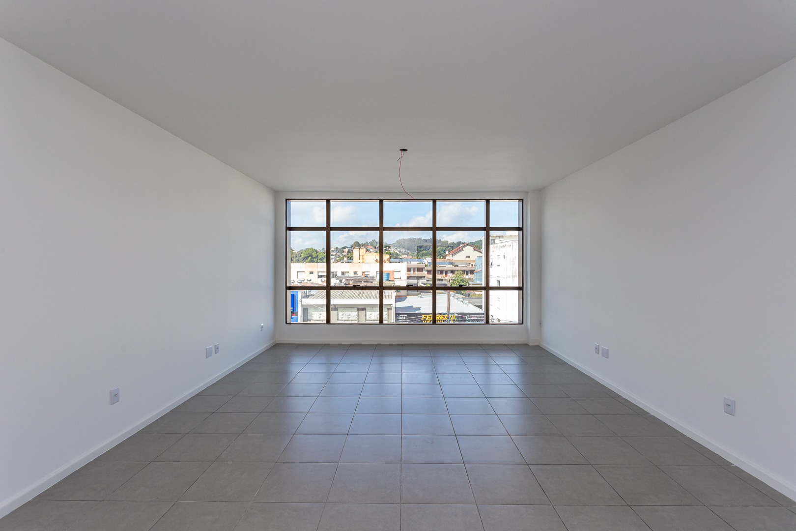 Sala para alugar com 50m² no bairro Tristeza em Porto Alegre