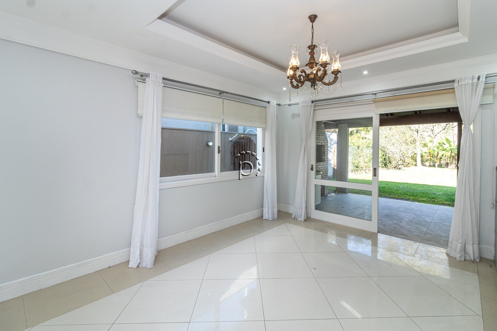 Casa em Condomínio à venda com 250m², 3 quartos, 1 suíte, 4 vagas no bairro Terra Ville em Porto Alegre - Foto 12