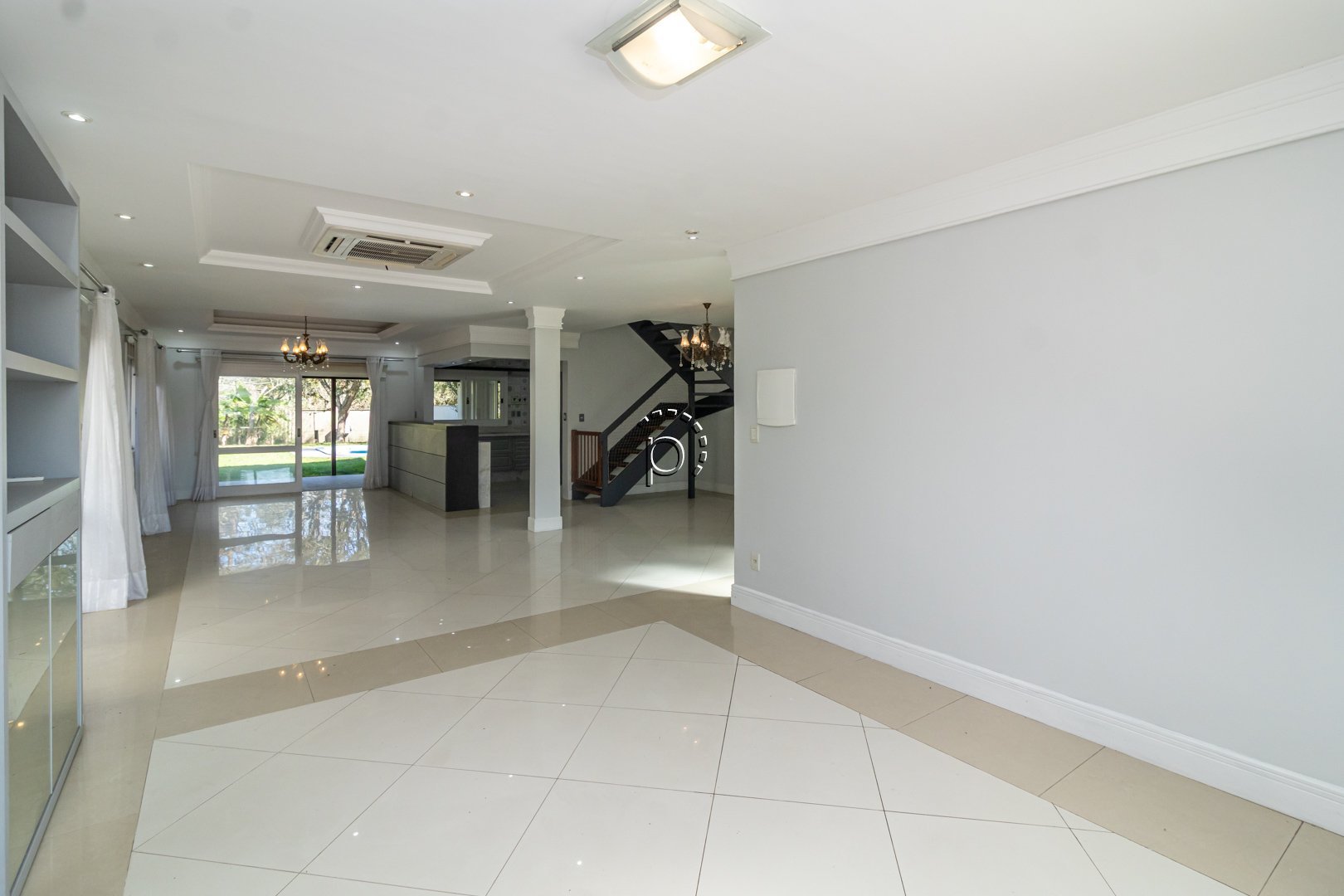 Casa em Condomínio à venda com 250m², 3 quartos, 1 suíte, 4 vagas no bairro Terra Ville em Porto Alegre - Foto 15