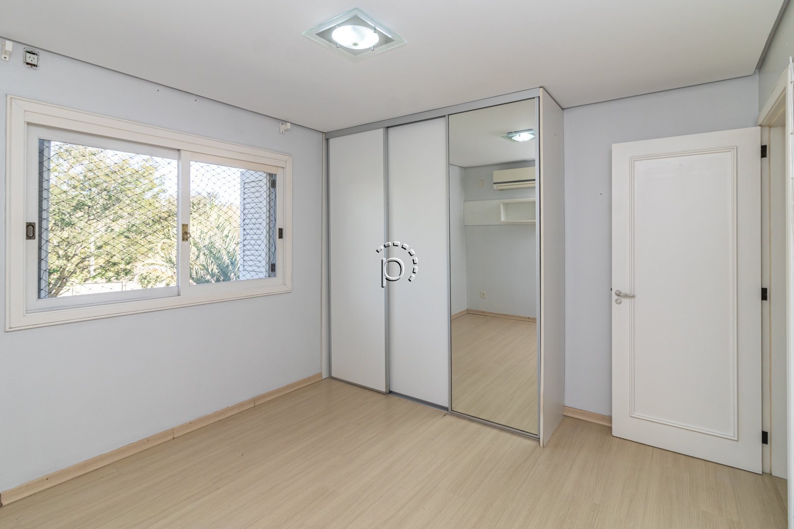 Casa em Condomínio à venda com 250m², 3 quartos, 1 suíte, 4 vagas no bairro Terra Ville em Porto Alegre - Foto 32