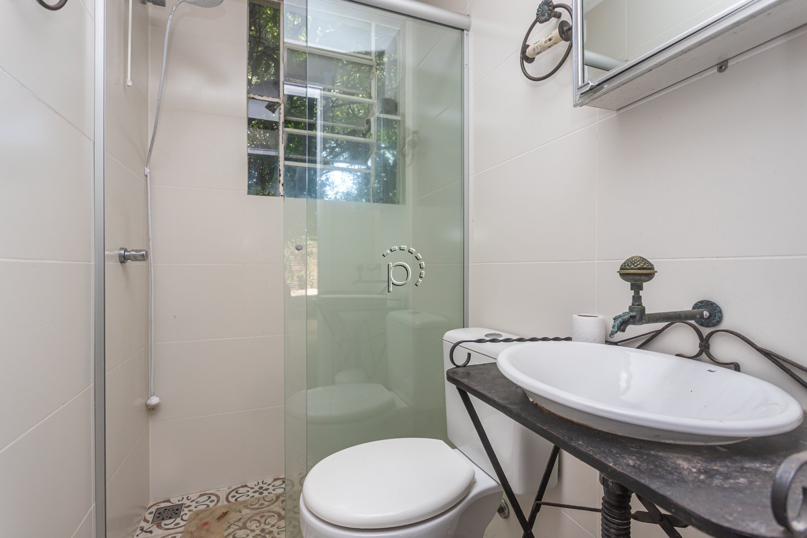 Casa à venda com 338m², 4 quartos, 1 suíte, 4 vagas no bairro Espirito Santo em Porto Alegre - Foto 16