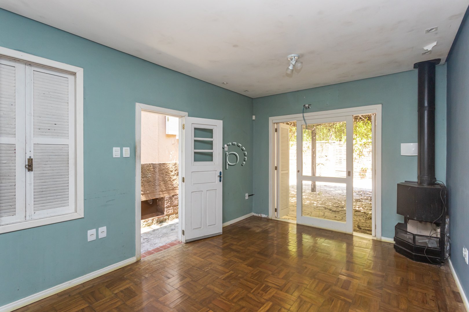 Casa à venda com 338m², 4 quartos, 1 suíte, 4 vagas no bairro Espirito Santo em Porto Alegre - Foto 6