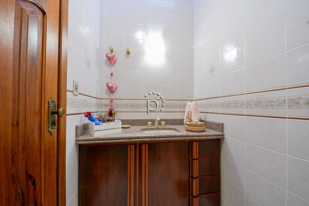 Casa à venda com 646m², 4 quartos, 2 suítes, 3 vagas no bairro Jardim Isabel em Porto Alegre - Foto 8