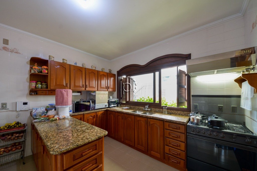 Casa à venda com 646m², 4 quartos, 2 suítes, 3 vagas no bairro Jardim Isabel em Porto Alegre - Foto 9