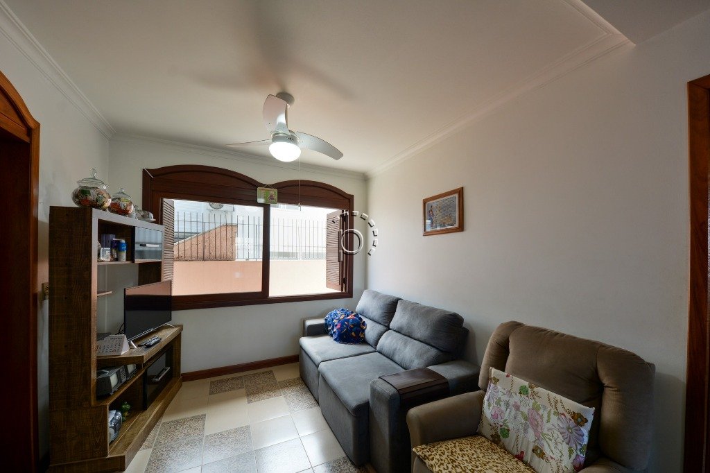 Casa à venda com 646m², 4 quartos, 2 suítes, 3 vagas no bairro Jardim Isabel em Porto Alegre - Foto 10