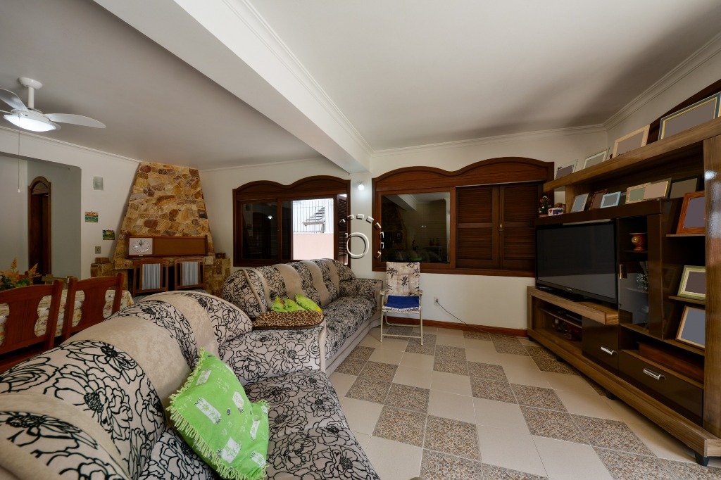 Casa à venda com 646m², 4 quartos, 2 suítes, 3 vagas no bairro Jardim Isabel em Porto Alegre - Foto 12