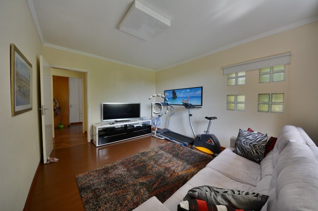 Casa à venda com 394m², 4 quartos, 2 suítes, 5 vagas no bairro Vila Assunção em Porto Alegre - Foto 14