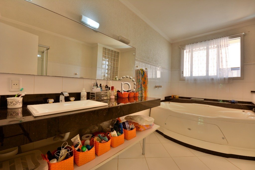 Casa à venda com 394m², 4 quartos, 2 suítes, 5 vagas no bairro Vila Assunção em Porto Alegre - Foto 20