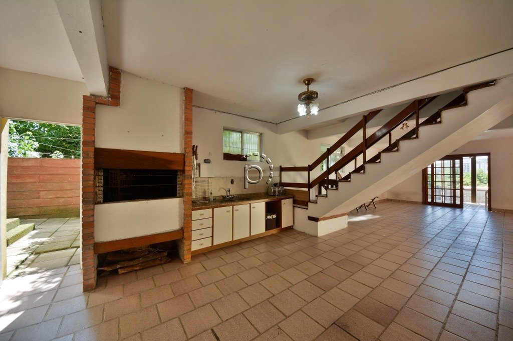 Casa à venda com 394m², 4 quartos, 2 suítes, 5 vagas no bairro Vila Assunção em Porto Alegre - Foto 23