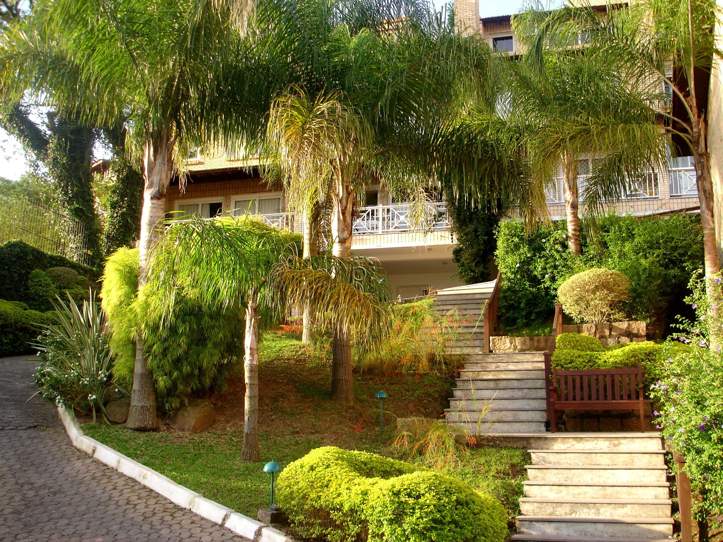 Casa em Condomínio à venda com 208m², 3 quartos, 1 suíte, 2 vagas no bairro Tristeza em Porto Alegre