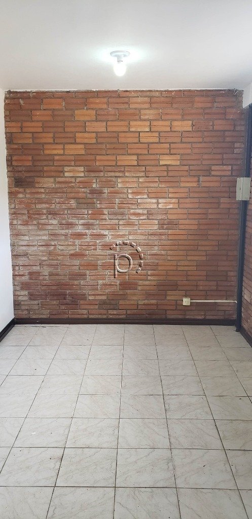 Casa Comercial à venda com 220m² no bairro Camaquã em Porto Alegre - Foto 6