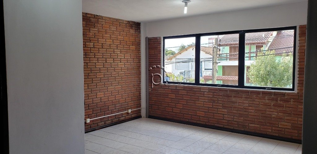 Casa Comercial à venda com 220m² no bairro Camaquã em Porto Alegre - Foto 3