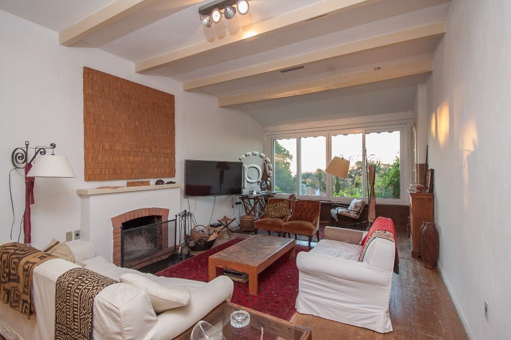 Casa à venda com 153m², 3 quartos, 2 vagas no bairro Vila Conceição em Porto Alegre