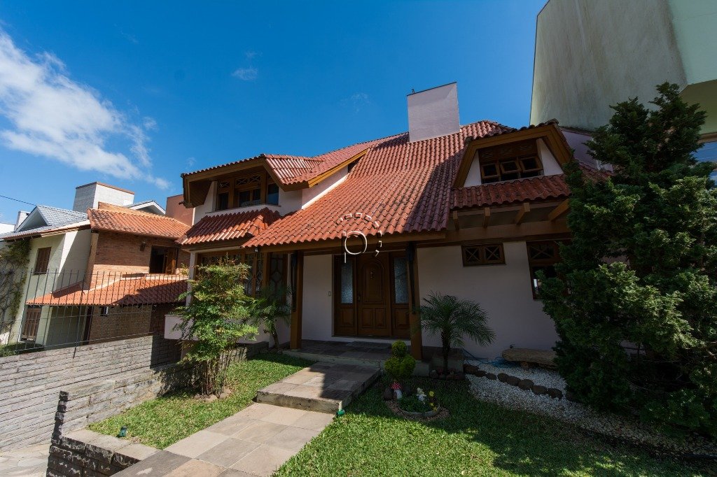 Casa à venda com 411m², 4 quartos, 2 suítes, 4 vagas no bairro Jardim Isabel em Porto Alegre - Foto 2