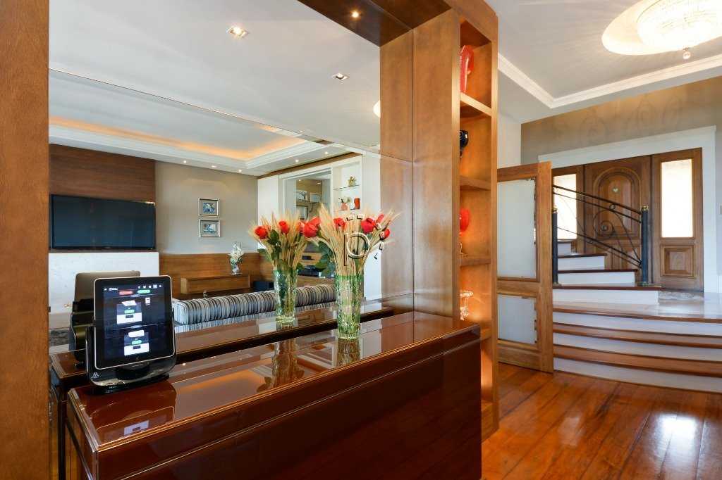 Casa à venda com 411m², 4 quartos, 2 suítes, 4 vagas no bairro Jardim Isabel em Porto Alegre - Foto 5