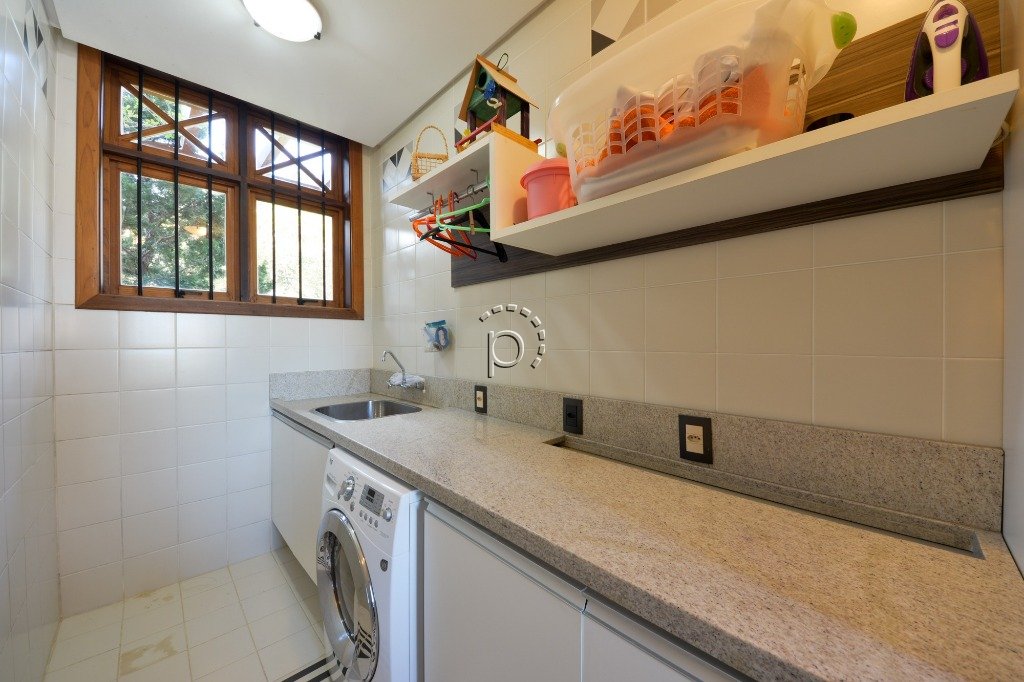 Casa à venda com 411m², 4 quartos, 2 suítes, 4 vagas no bairro Jardim Isabel em Porto Alegre - Foto 11