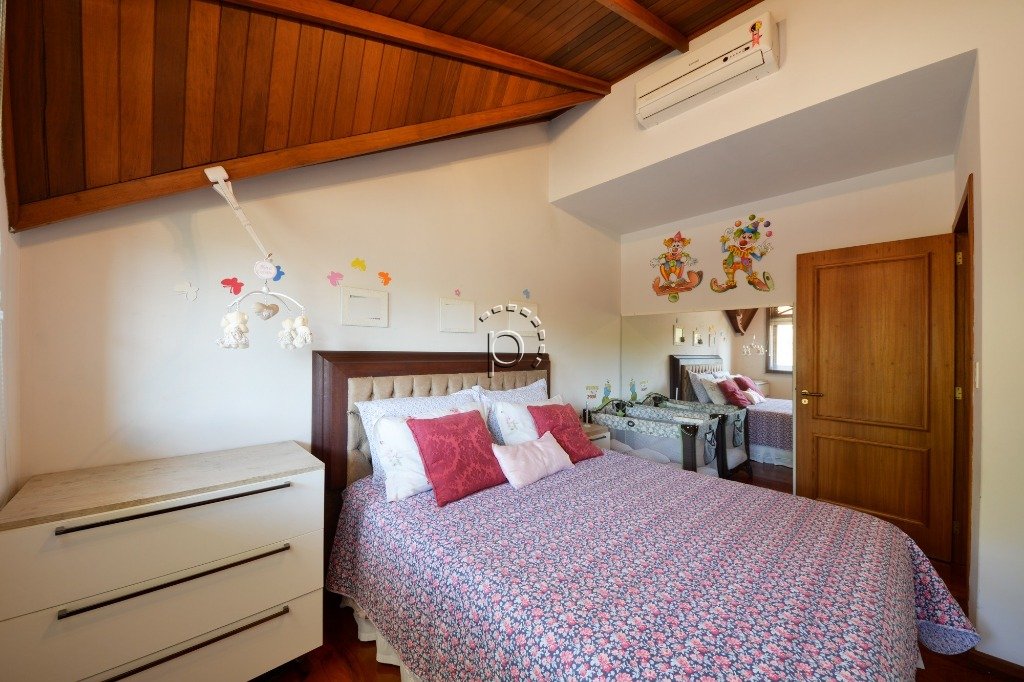 Casa à venda com 411m², 4 quartos, 2 suítes, 4 vagas no bairro Jardim Isabel em Porto Alegre - Foto 18