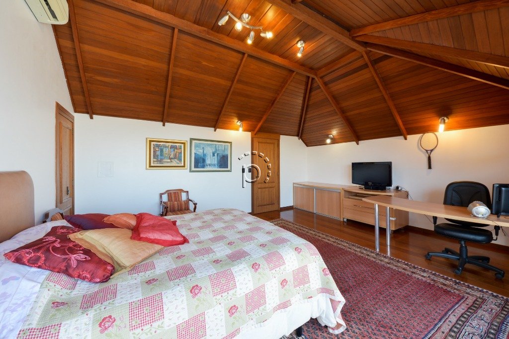 Casa à venda com 411m², 4 quartos, 2 suítes, 4 vagas no bairro Jardim Isabel em Porto Alegre - Foto 20