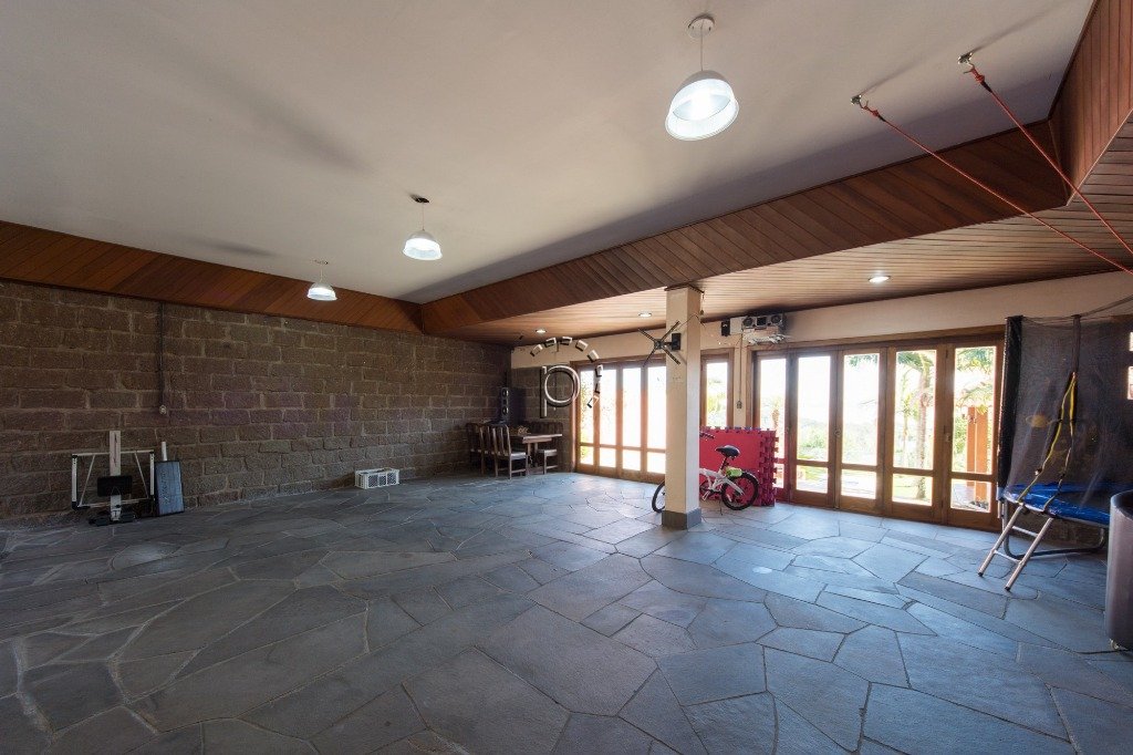 Casa à venda com 411m², 4 quartos, 2 suítes, 4 vagas no bairro Jardim Isabel em Porto Alegre - Foto 23