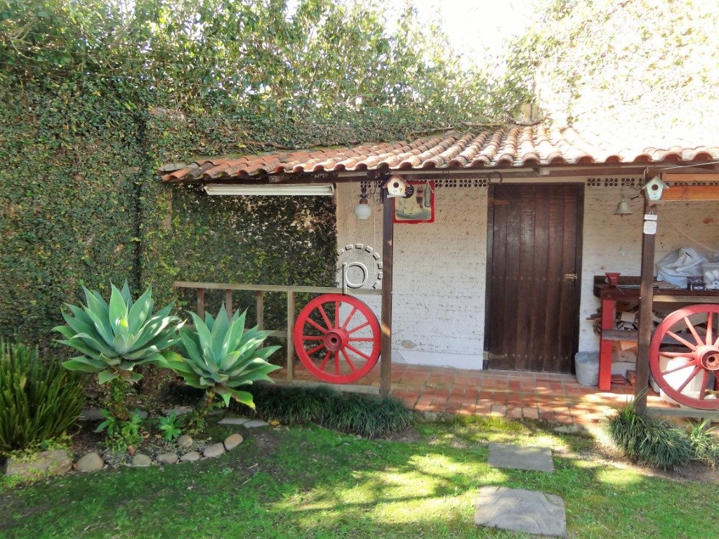 Casa à venda com 236m², 3 quartos, 1 suíte, 3 vagas no bairro Guarujá em Porto Alegre - Foto 24