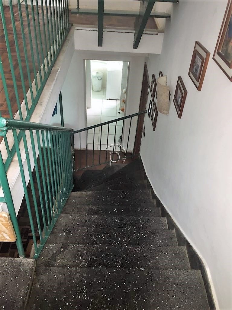 Casa à venda com 200m², 3 quartos, 2 vagas no bairro Vila Assunção em Porto Alegre - Foto 17