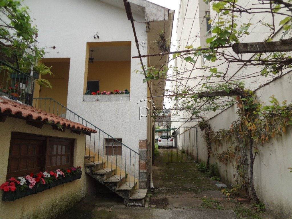 Casa à venda com 580m², 3 quartos, 3 vagas no bairro Tristeza em Porto Alegre - Foto 4