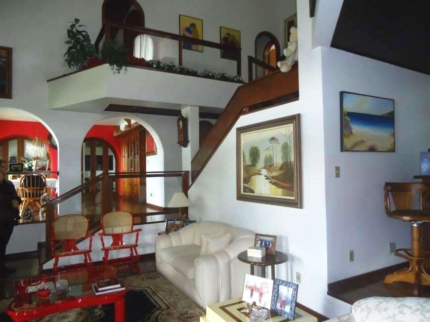 Casa à venda com 456m², 3 quartos, 3 suítes, 5 vagas no bairro Vila Assunção em Porto Alegre - Foto 4