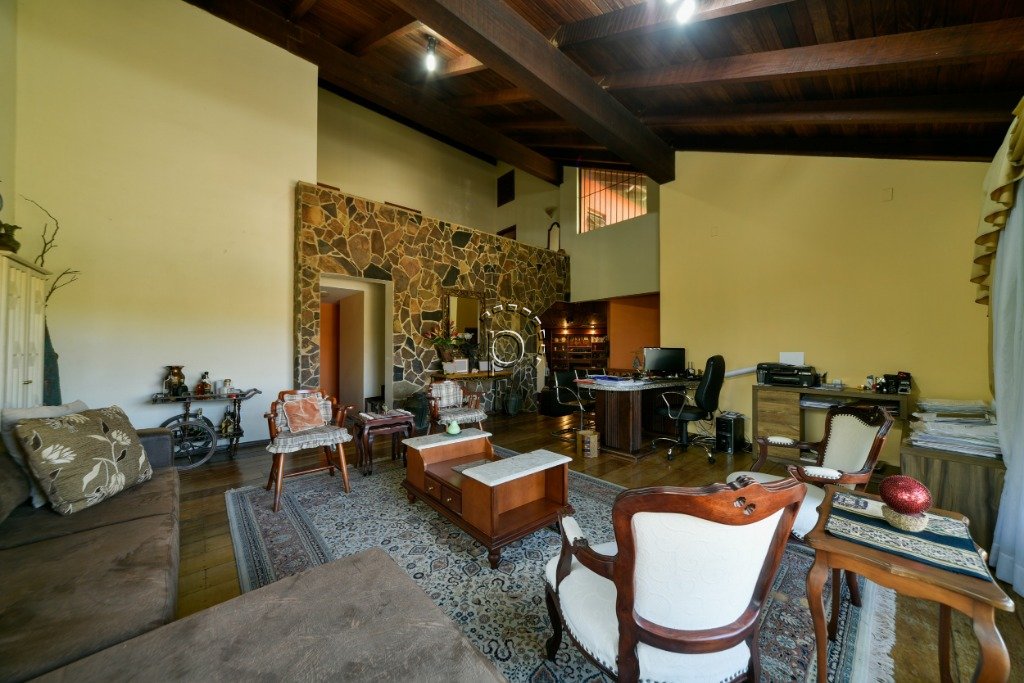 Casa à venda com 300m², 3 quartos, 1 suíte, 4 vagas no bairro Vila Assunção em Porto Alegre - Foto 6