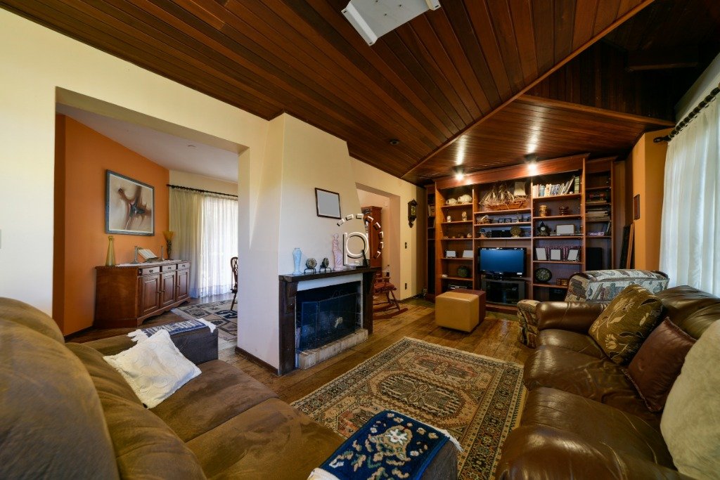 Casa à venda com 300m², 3 quartos, 1 suíte, 4 vagas no bairro Vila Assunção em Porto Alegre - Foto 3