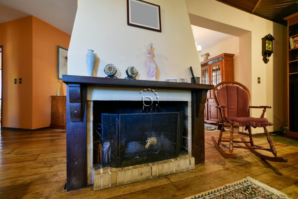 Casa à venda com 300m², 3 quartos, 1 suíte, 4 vagas no bairro Vila Assunção em Porto Alegre - Foto 8