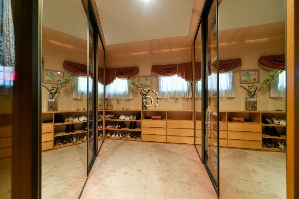 Casa à venda com 300m², 3 quartos, 1 suíte, 4 vagas no bairro Vila Assunção em Porto Alegre - Foto 11