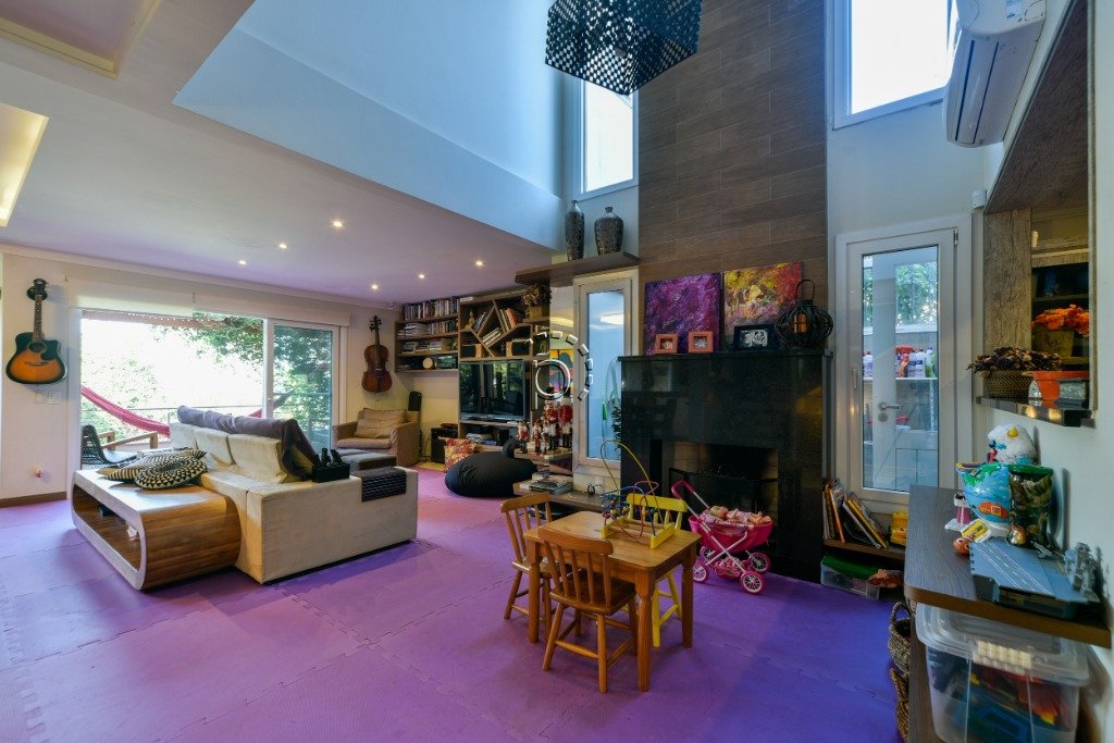 Casa à venda com 631m², 4 quartos, 4 suítes, 2 vagas no bairro Vila Assunção em Porto Alegre - Foto 3