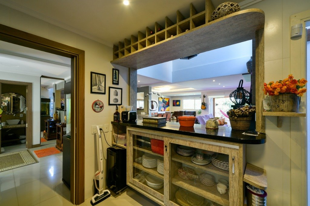 Casa à venda com 631m², 4 quartos, 4 suítes, 2 vagas no bairro Vila Assunção em Porto Alegre - Foto 7