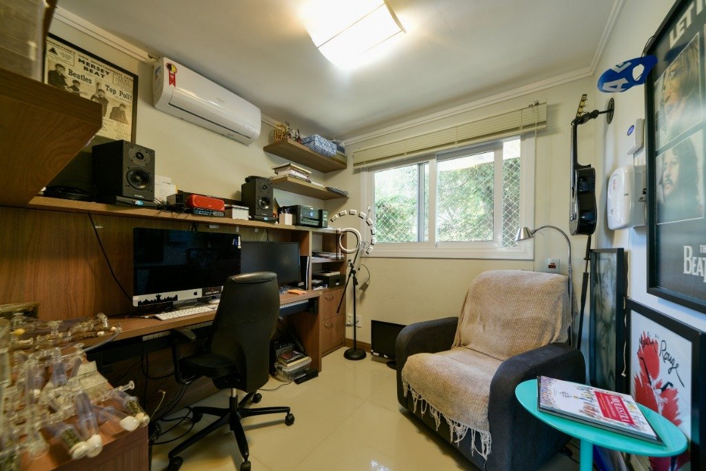 Casa à venda com 631m², 4 quartos, 4 suítes, 2 vagas no bairro Vila Assunção em Porto Alegre - Foto 23