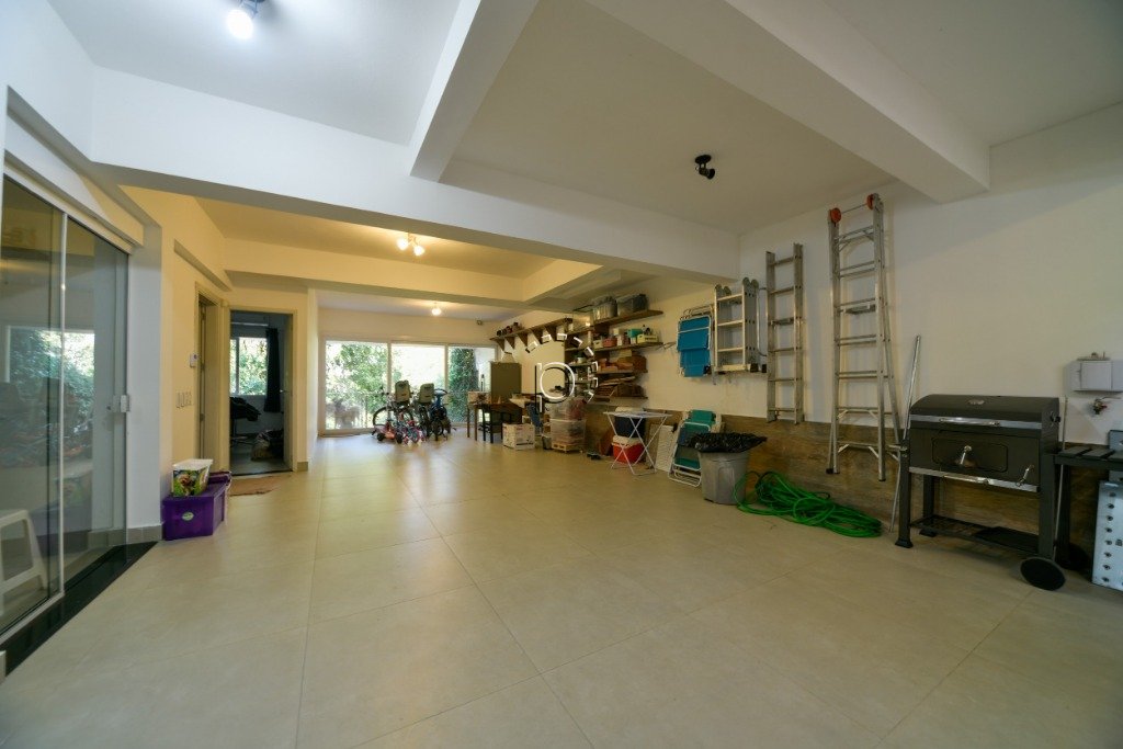 Casa à venda com 631m², 4 quartos, 4 suítes, 2 vagas no bairro Vila Assunção em Porto Alegre - Foto 27