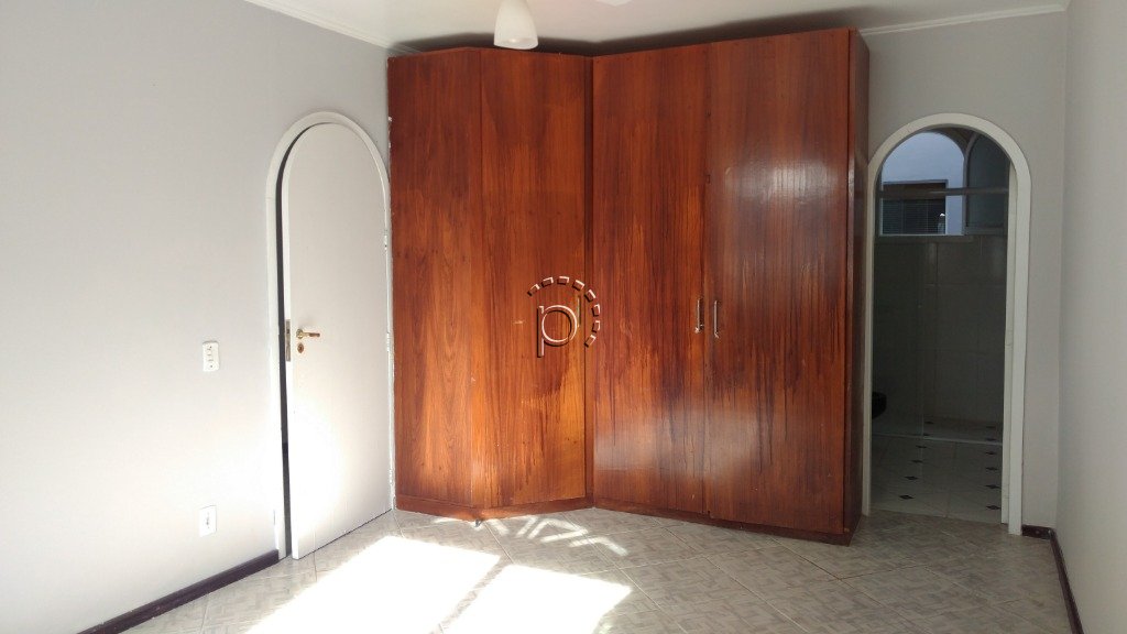 Casa à venda com 230m², 5 quartos, 3 suítes, 2 vagas no bairro Jardim Isabel em Porto Alegre - Foto 12