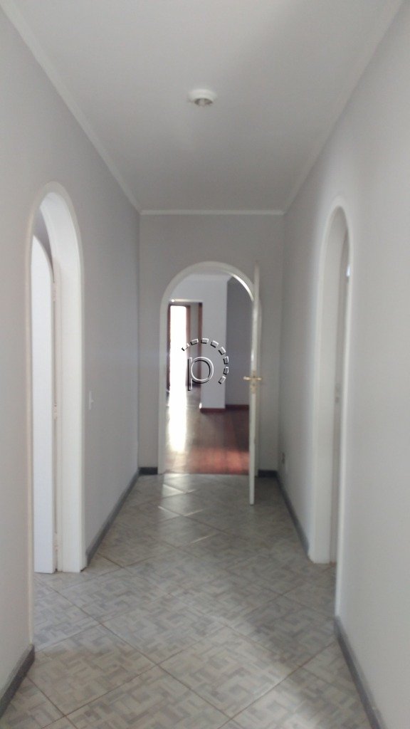 Casa à venda com 230m², 5 quartos, 3 suítes, 2 vagas no bairro Jardim Isabel em Porto Alegre - Foto 13