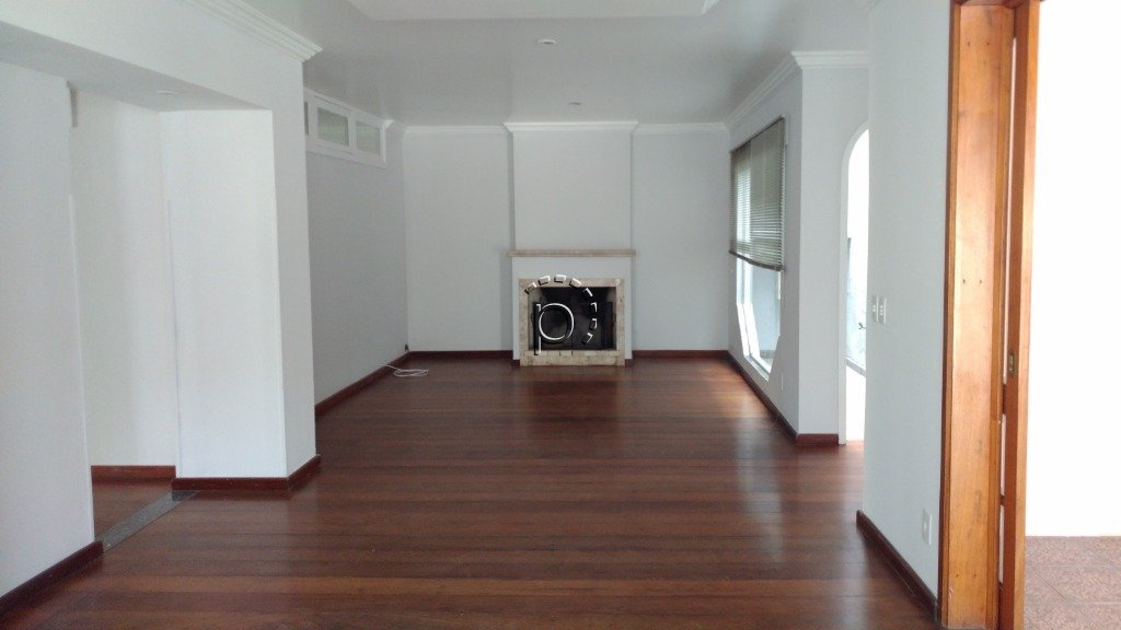 Casa à venda com 230m², 5 quartos, 3 suítes, 2 vagas no bairro Jardim Isabel em Porto Alegre - Foto 2