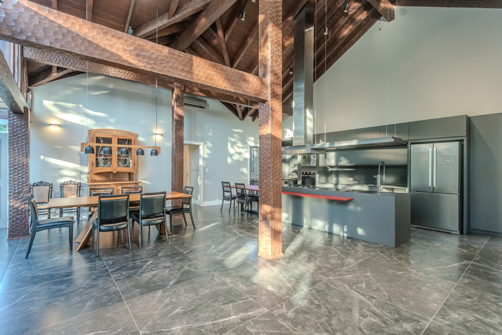 Casa em Condomínio à venda com 197m², 3 quartos, 1 suíte, 4 vagas no bairro Terra Ville em Porto Alegre - Foto 3