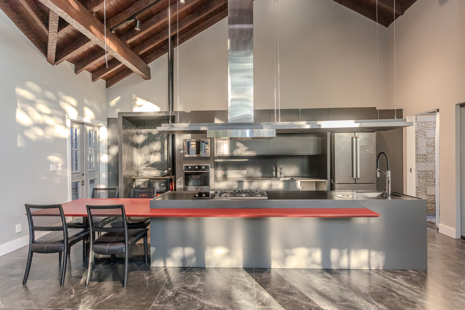 Casa em Condomínio à venda com 197m², 3 quartos, 1 suíte, 4 vagas no bairro Terra Ville em Porto Alegre - Foto 15